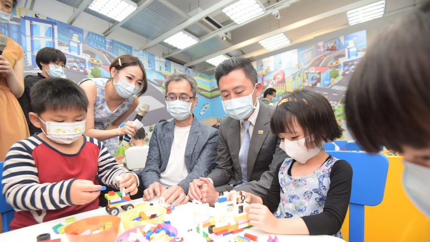 市長林智堅公開樂高版州廳、摃丸湯 宣布兒藝節將州廳變身「樂高城」