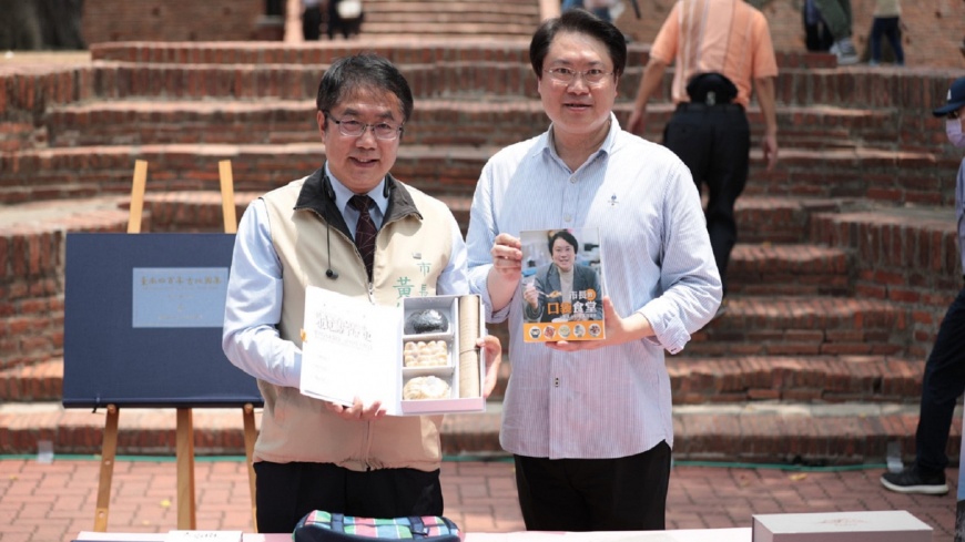 當海派浪漫城市遇見甜蜜全糖城市！ 推廣基隆及台南美食 林右昌與黃偉哲化身大廚PK