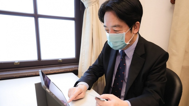 賴清德預計8月底才能接種高端。（圖／翻攝自賴清德Facebook）
