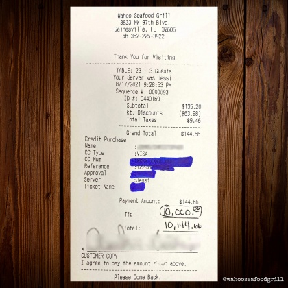該名客人大方給了1萬美金小費給店家。（圖／翻攝自Wahoo Seafood Grill Gainesville臉書粉絲專頁）