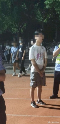 該名男大生的長相被網友公開出來。（圖／翻攝自徐州同城會微博）