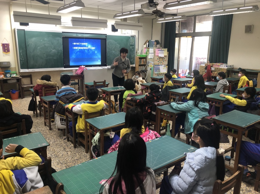 全國首創臺中市獎勵教師帶職帶薪進修開放報名
