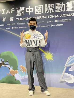 愛看恐怖片的邱志宇今天在動畫影展上大推韓國動畫片《薩滿女巫》。(圖/海鵬提供)