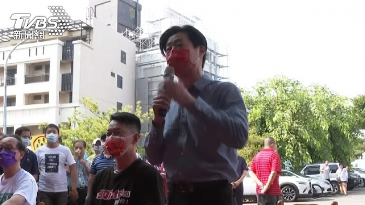 林昶佐10日下午到台中力挺陳柏惟。(圖/TVBS)