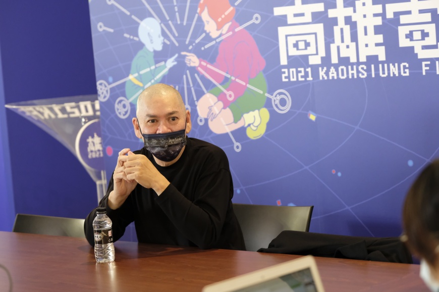 蔡明亮導演受訪。(圖/高雄電影節提供))