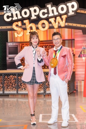 沈玉琳承諾會幫員工的年終獎金加碼。(圖/TVBS)
