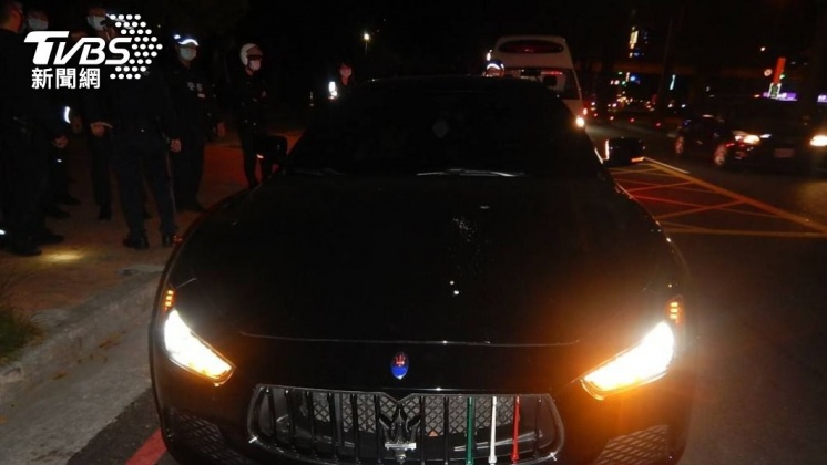 宋姓男大生開車不慎擦撞瑪莎拉蒂，慘遭痛毆致顱內出血。（圖／警方提供）