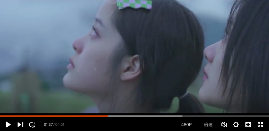 歐陽娜娜透露舅媽過世自己卻無法返台的心情。（圖／翻攝自騰訊視頻）