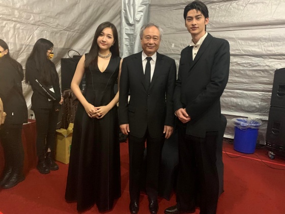 齊薇（圖左）稱擔任金馬遞獎大使像做夢一般。（圖／翻攝自齊薇臉書）