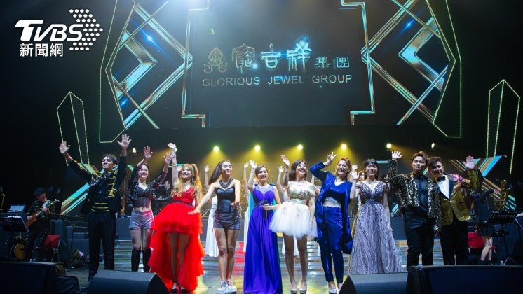 8位從《明日之星》歌唱比賽出道的歌手,攜手方雅賢、顏伶安共同舉辦「Champions」演唱會。(圖/寶吉祥集團提供)