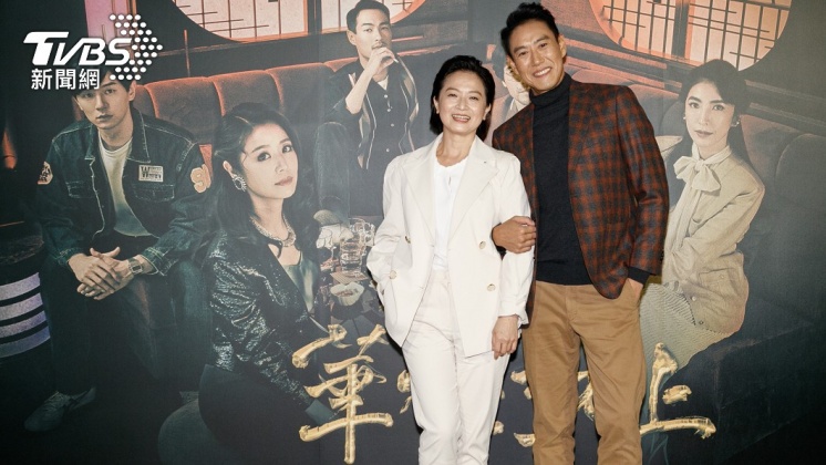謝瓊煖(圖左)和加賀美智久都是第一次演床戲。(圖/Netflix、百聿數碼提供)