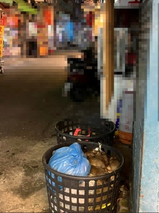 網友在臉書上PO上2張屏東夜市的照片。(圖/翻攝自屏東人屏東事)