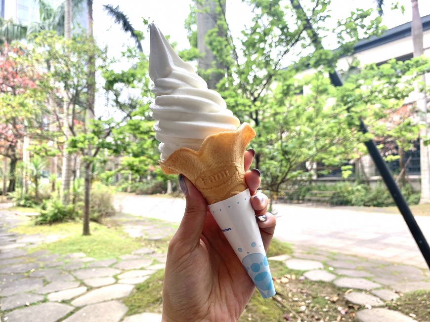 全家用台東縣所產的大目釋迦,完整重現釋迦香甜軟綿的口感。(圖/業者提供)
