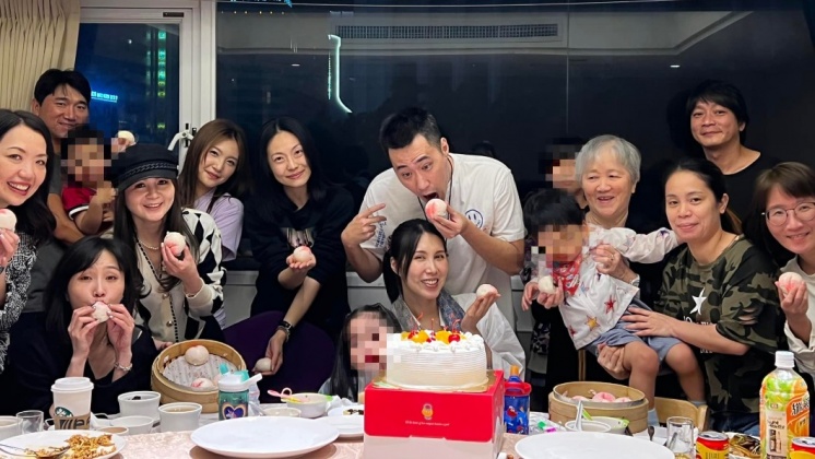 親友近日為余苑綺歡慶39歲生日。(圖/翻攝自余苑綺臉書)