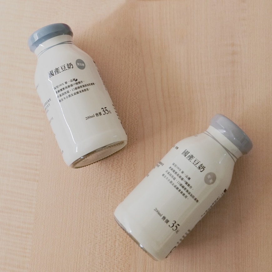 限定期間到無印良品參與玻璃回收,即可免費獲贈台灣產豆奶1瓶。(圖/翻攝自MUJI 無印良品生活研究所臉書)