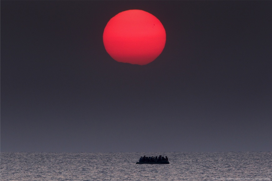 展出作品 2016 REFUGEES UNDER THE SUN 紅日下的難民船