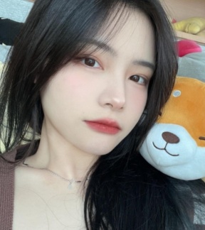 廖芸甜美的外型擄獲一票男粉絲的心。（圖／翻攝自廖芸 IG）  