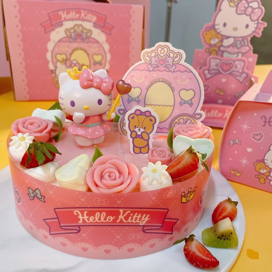 Hello Kitty-夢幻玫瑰舞會整體採用粉紅色調。(圖/85℃提供)