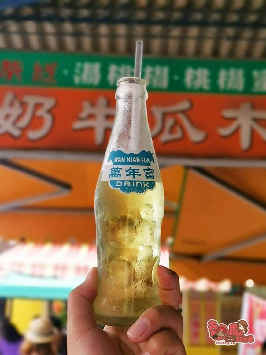 「阿婆水」喝起來就是香蕉水的氣味。(圖/熱血玩台南。跳躍新世界提供)
