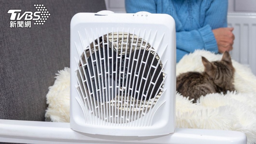 電暖器應該放在窗戶邊。(示意圖/Shutterstock達志影像)