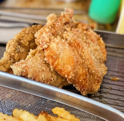 不只賣關東煮，還有炸物、點心。（圖／傻妞吃台南提供）  