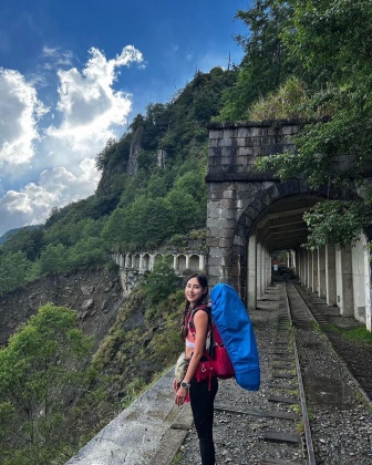 房思瑜目前已經征戰大大小小的高山,此處為阿里山眠月線。(圖/房思瑜提供)