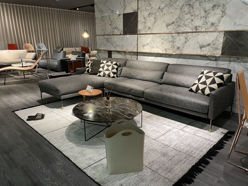 義大利沙發Vibieffe Modern原價$ 227,500元,特價$129,800元