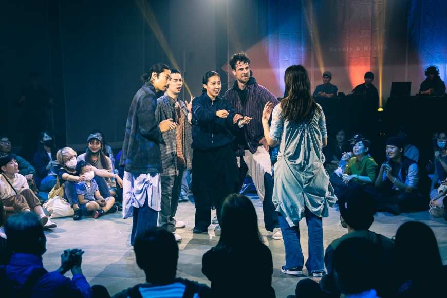 新銳舞團save as draft《莫忘初衷 ROOTS》北流首演 即興舞作搭配沈浸聲光激盪你對初衷的想像