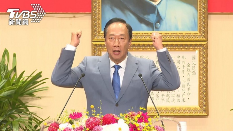 幕後/重出江湖!郭董擬下周訪美「秀肌肉」 參選最後一哩路