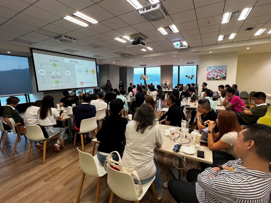 政大「創業主班」課程師資堅強，提供學員全方位系統性企管學習。
