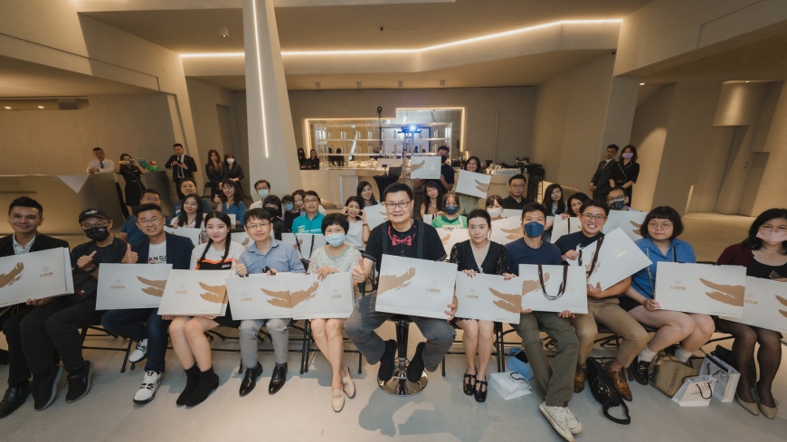 累積30年藝術涵養的陸潔民，親臨台南「浩瀚無極」分享其獨到藝術鑑賞品味，