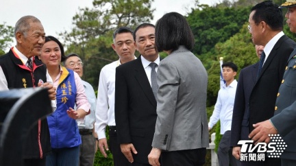 郭台銘選定了?連署書曝光 侯友宜喊再找時間請益:一定會團結