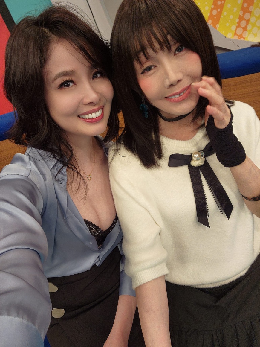 蔡閨變成氣質美女。（圖／翻攝自呂文婉臉書）