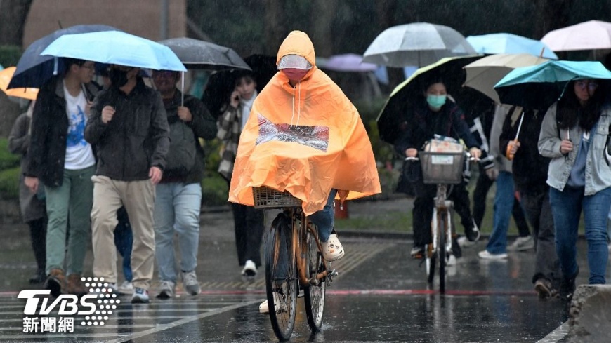 極端強降雨恐殺到!明雨彈甩台「北溼到南」 清明連假天氣曝