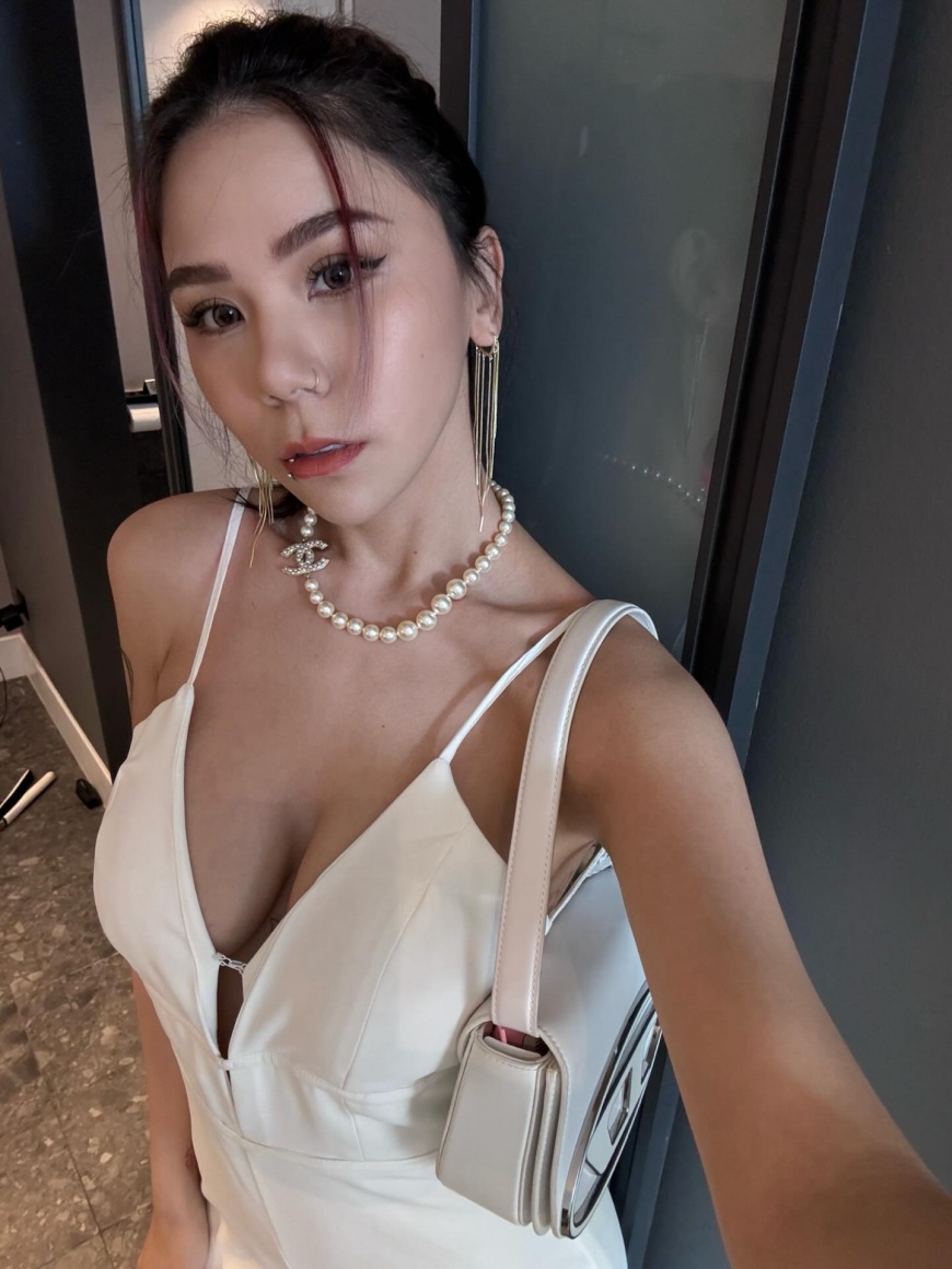 蕾菈賣力挑戰,湯宇堅定不移。(圖/翻攝自Threads@la.112841)