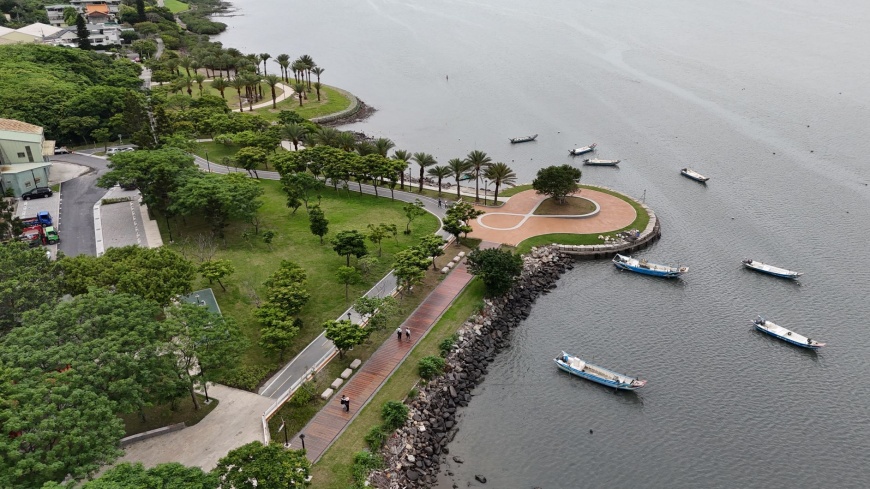 ▲「米倉無限公園」可270度環景一覽淡水河廣闊河景及可遠眺淡江大橋（圖片來源：新北市政府）