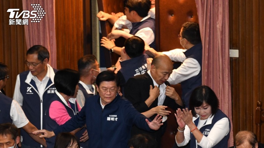 韓國瑜終於成功進入議會。(圖/胡瑞麒攝)