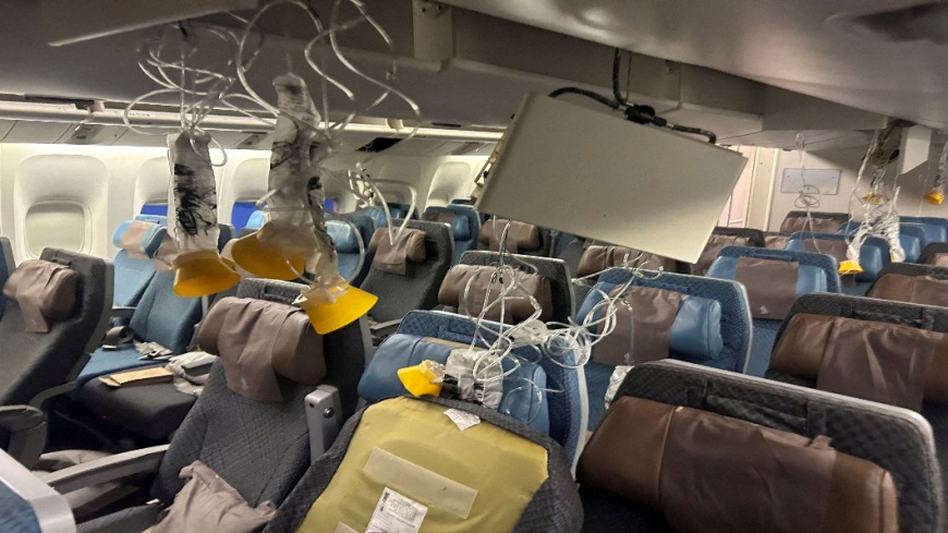 新航遇亂流1死71傷 飛機急墜.未繫安全帶傷亡重