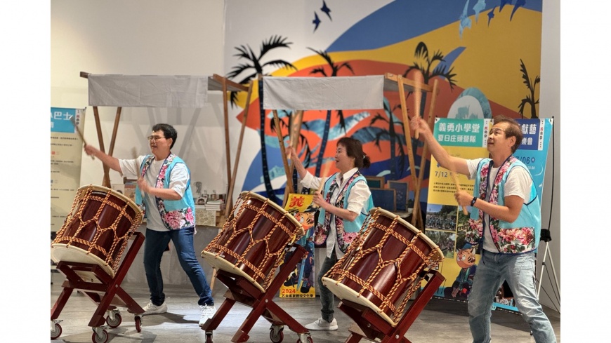 圖/鎮興里戰鼓隊為義勇祭記者會帶來磅礡表演