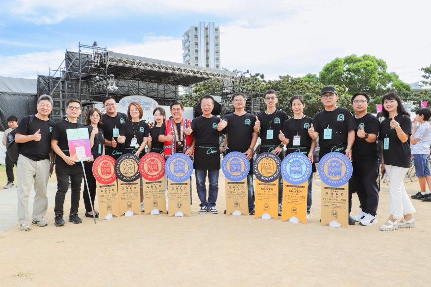 阿里山咖啡亮相沖繩10萬人次市集,大批咖啡迷熱情參與試飲活動