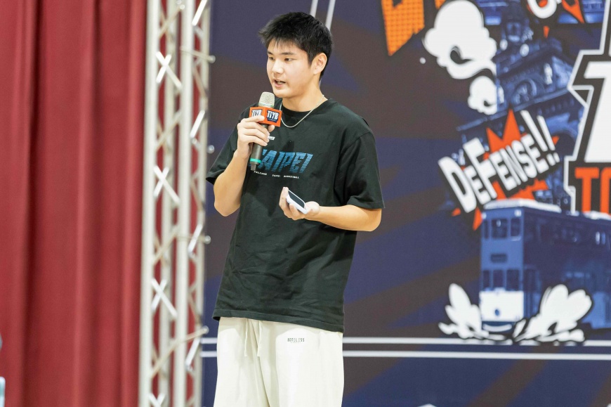 圖說:Falcons Taipei 臺北獵鷹籃球文化大使潘昌宇上台致詞。(圖/Falcons獵鷹籃球俱樂部)