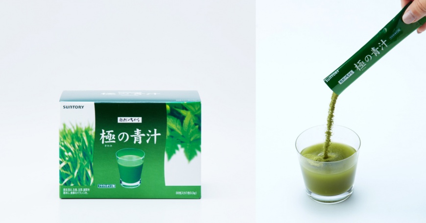 輕輕撕開,將青汁粉末倒入杯中,一沖即溶,補菜超簡單。三得利/提供