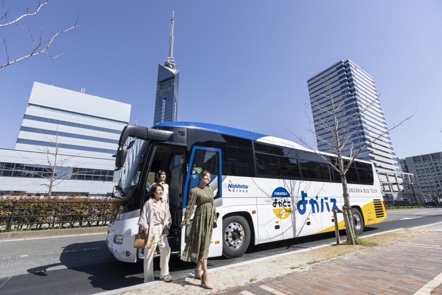 ▲新推出的巴士旅遊產品「Yoka Bus」結合景點、美食與體驗,超適合懶人。(圖片來源:福岡縣)