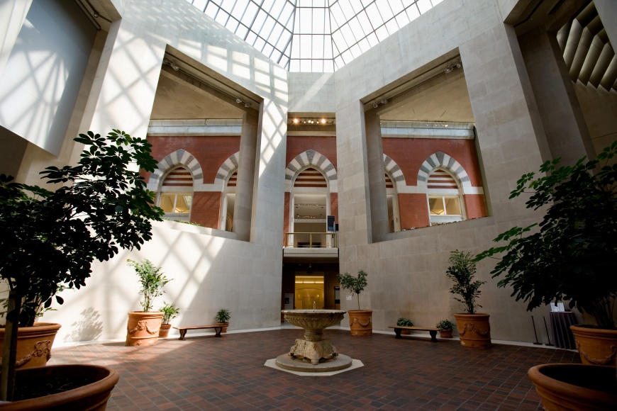 大都會博物館雷曼側廳（大都會博物館提供）