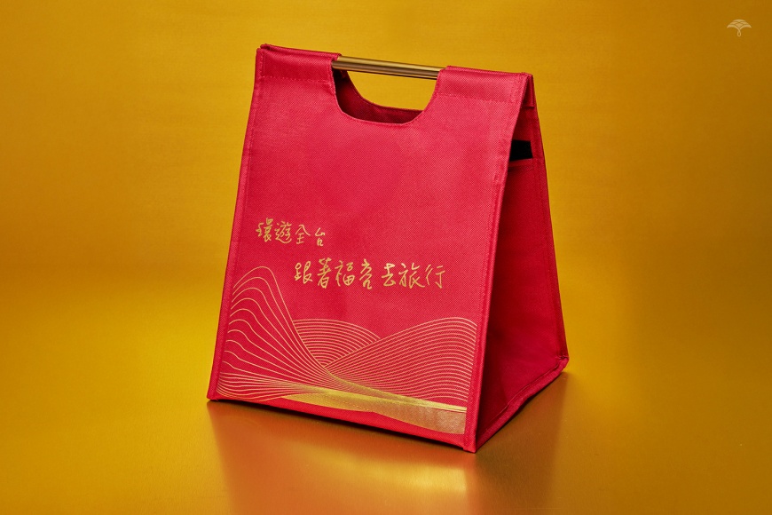 今年隨粽附贈時尚保冷袋 照片提供 福容大飯店