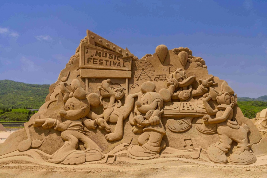 沙雕作品《音樂祭派對》