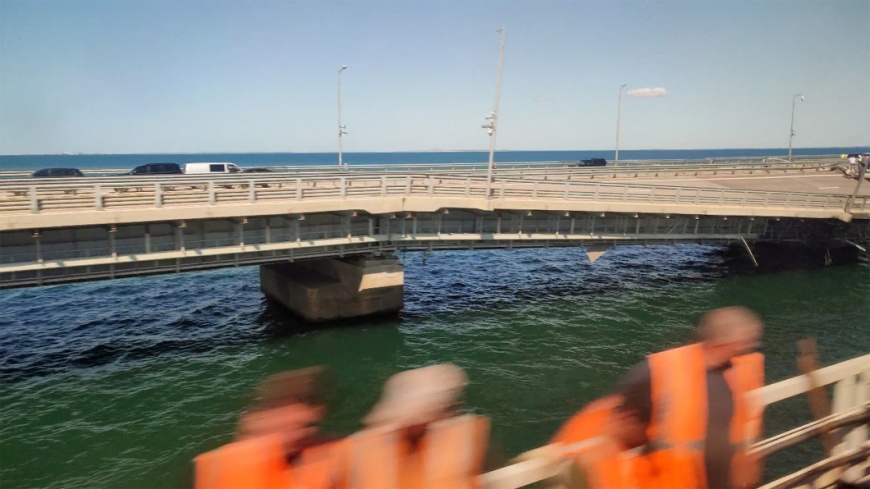 烏克蘭再奇襲 上千公斤炸藥襲克里米亞大橋 前線振奮