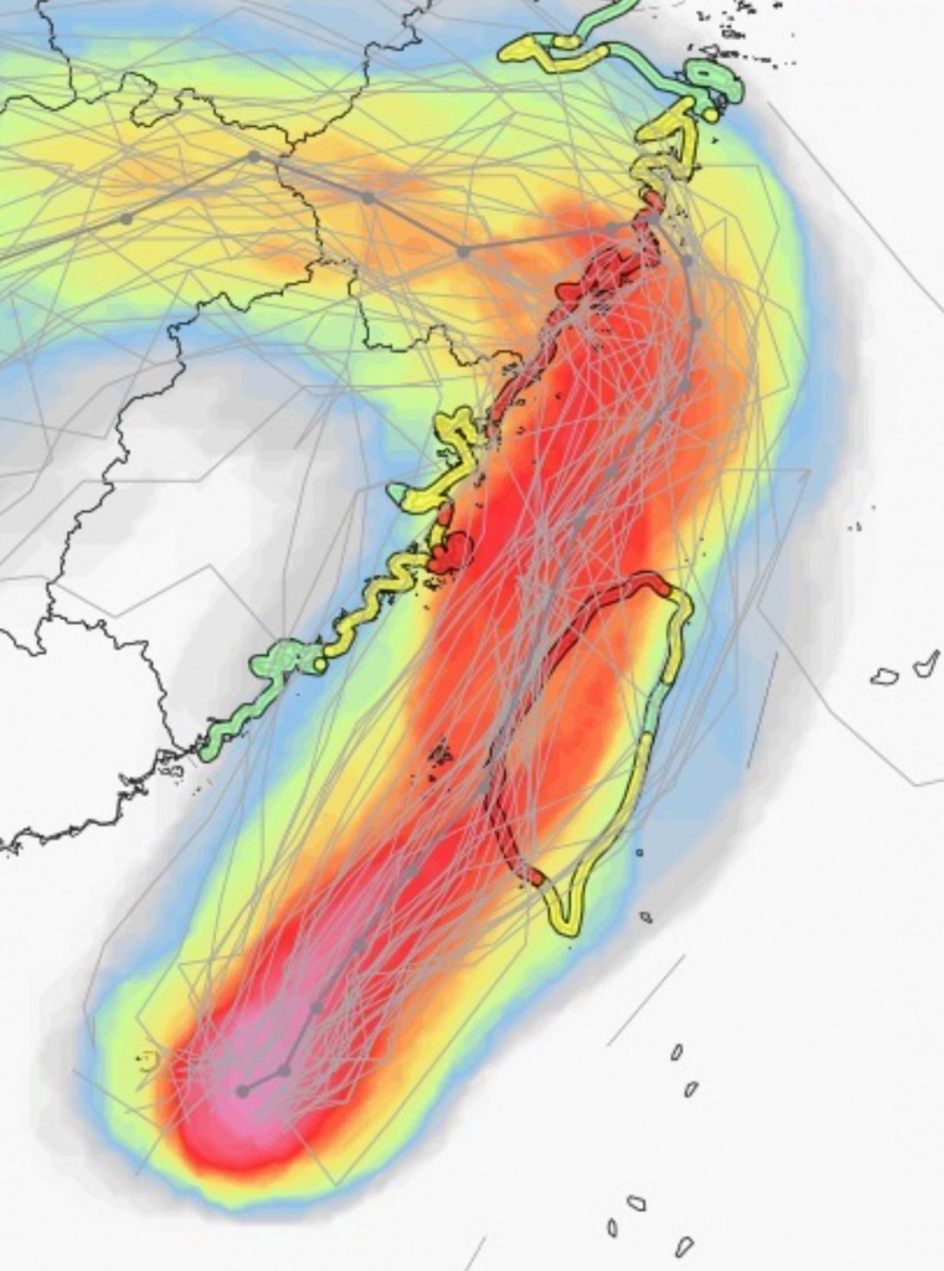 丹娜絲預計會緊貼台灣西部沿海前進，且仍有登陸可能性。（圖／翻攝自「觀氣象看天氣」臉書）