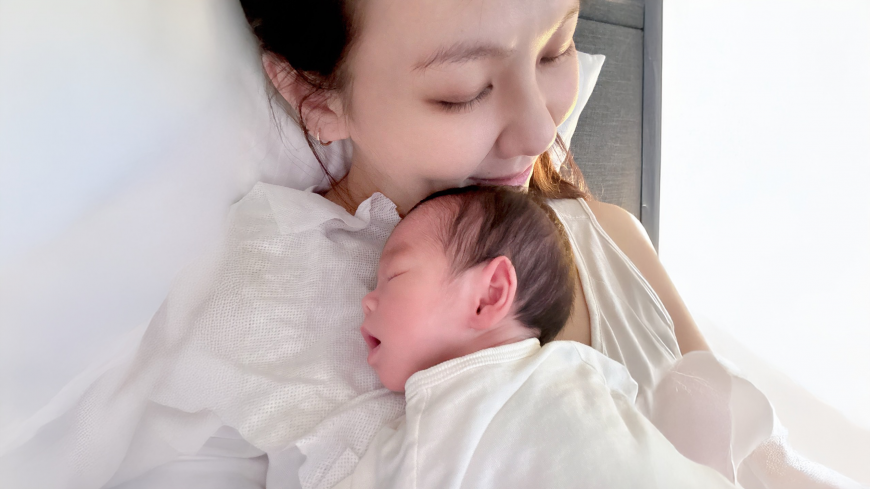 ▲劉雨柔感謝環球敦品悉心呵護，是她育兒的好幫手。〔圖／ 環球敦品產後護理之家提供〕