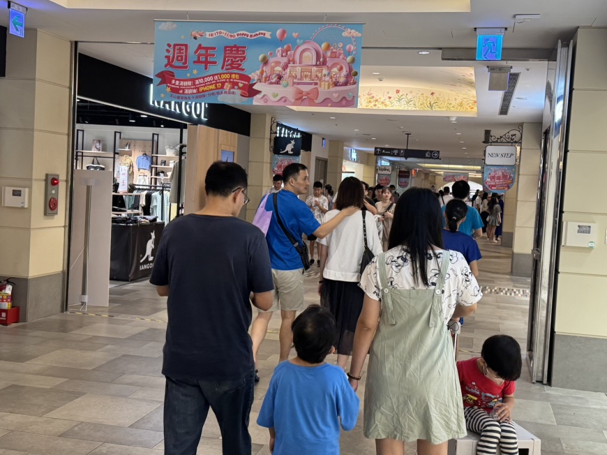 4麗寶OUTLET週年慶10月17日至11月9日熱鬧登場!祭出全館最強優惠與獨家折扣